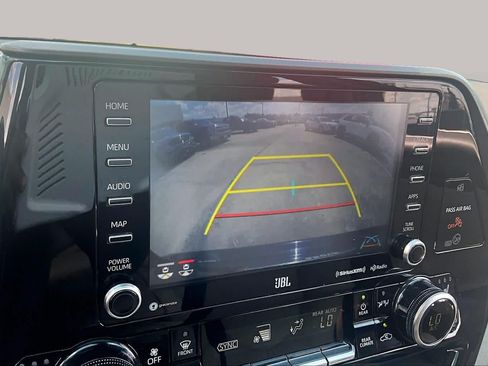 Used 2021 Toyota Highlander Limited AWD/4WD image 27
