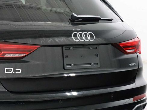 Certified 2025 Audi Q3 2.0T Premium w/ Convenience Package AWD/4WD image 8