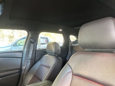 Used 2021 Chevrolet Blazer RS w/ Enhanced Convenience Package image 8