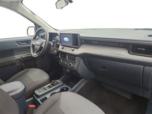 Used 2022 Ford Maverick XL image 18