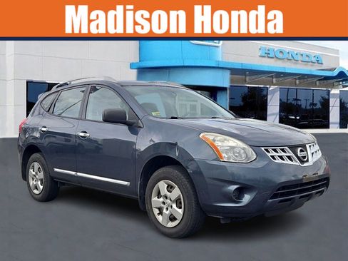 Used 2014 Nissan Rogue S w/ Convenience Package image 1