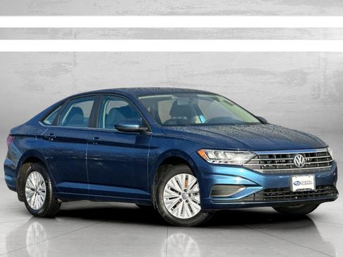 Used 2019 Volkswagen Jetta S w/ Driver Assistance Package image 2