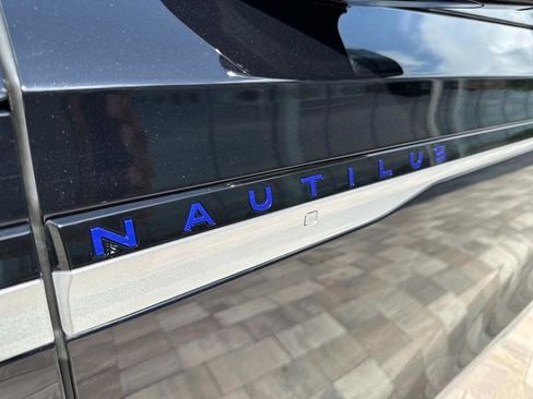 New 2025 Lincoln Nautilus Premier w/ Equipment Group 102A image 8