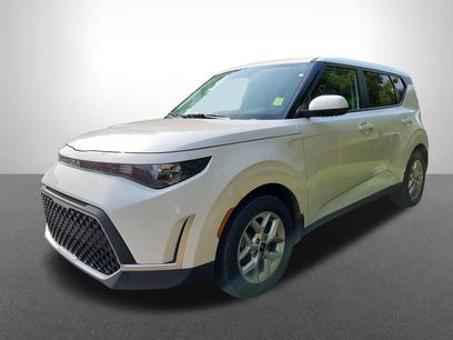 Used 2023 Kia Soul LX w/ LX Technology Package