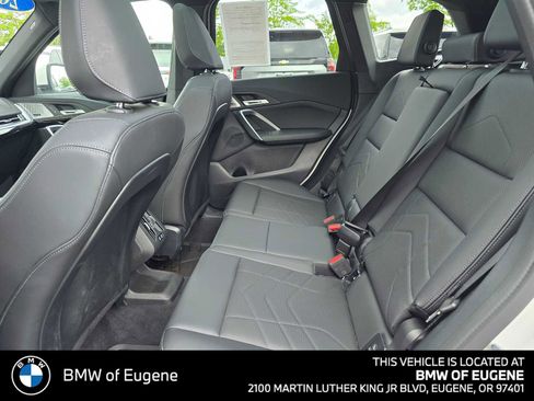 Used 2025 BMW X1 xDrive28i w/ Premium Package AWD/4WD image 17