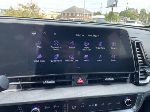 Used 2023 Kia Sportage X-Line w/ X-Line Premium Package AWD/4WD image 12