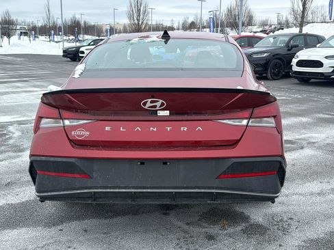 Used 2025 Hyundai Elantra Sport FWD image 7
