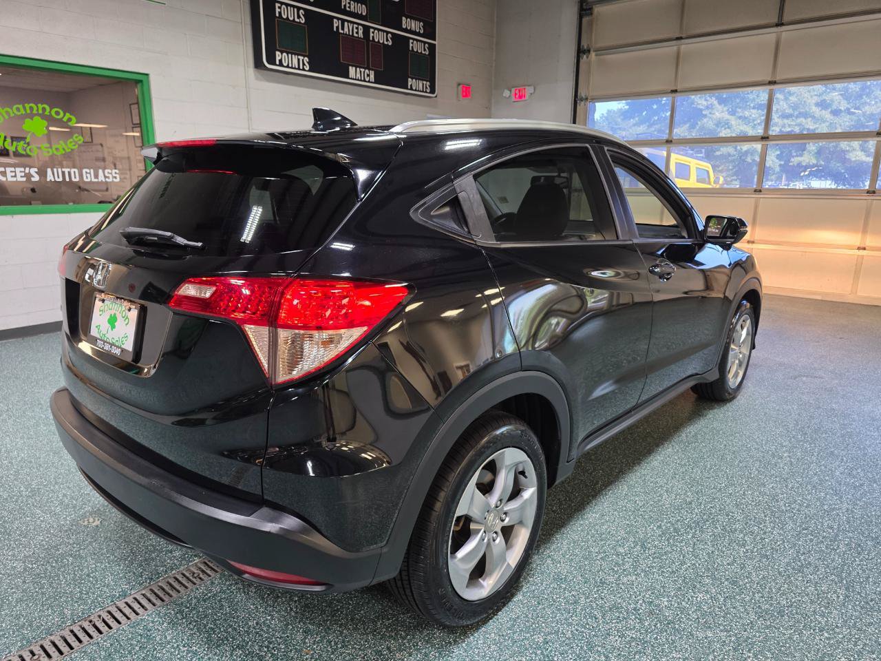 Used 2017 Honda HR-V EX-L image 6