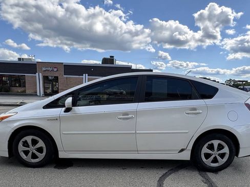 Used 2015 Toyota Prius Three FWD image 5