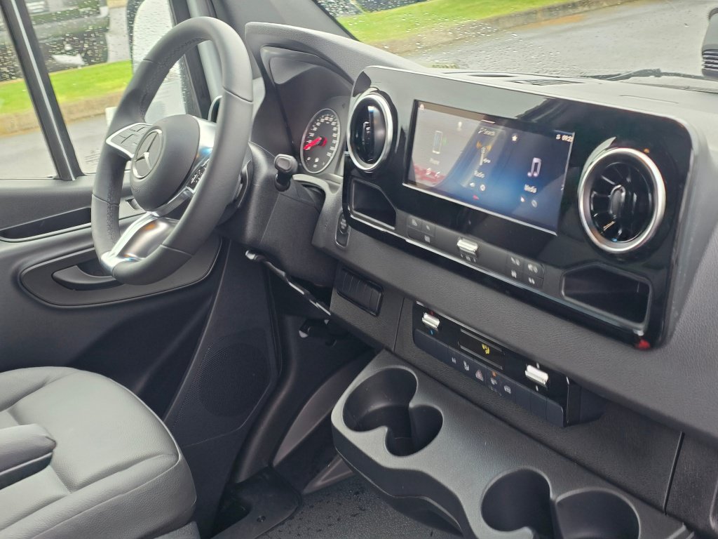 New 2026 Mercedes-Benz Sprinter 2500 image 19
