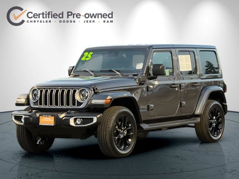 Certified 2025 Jeep Wrangler Unlimited Sahara image 8