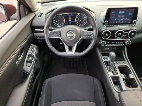 Used 2020 Nissan Sentra SV FWD image 11