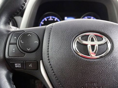 Used 2018 Toyota RAV4 XLE image 23