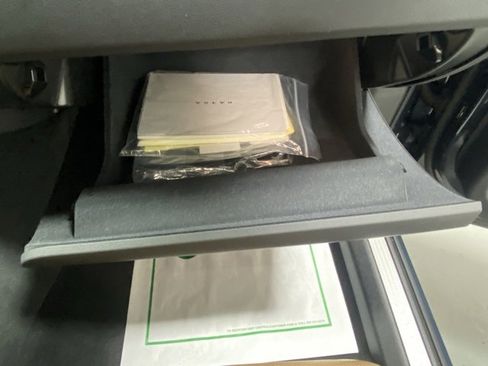 Certified 2022 Volvo XC60 B6 Inscription w/ Advanced Package image 27