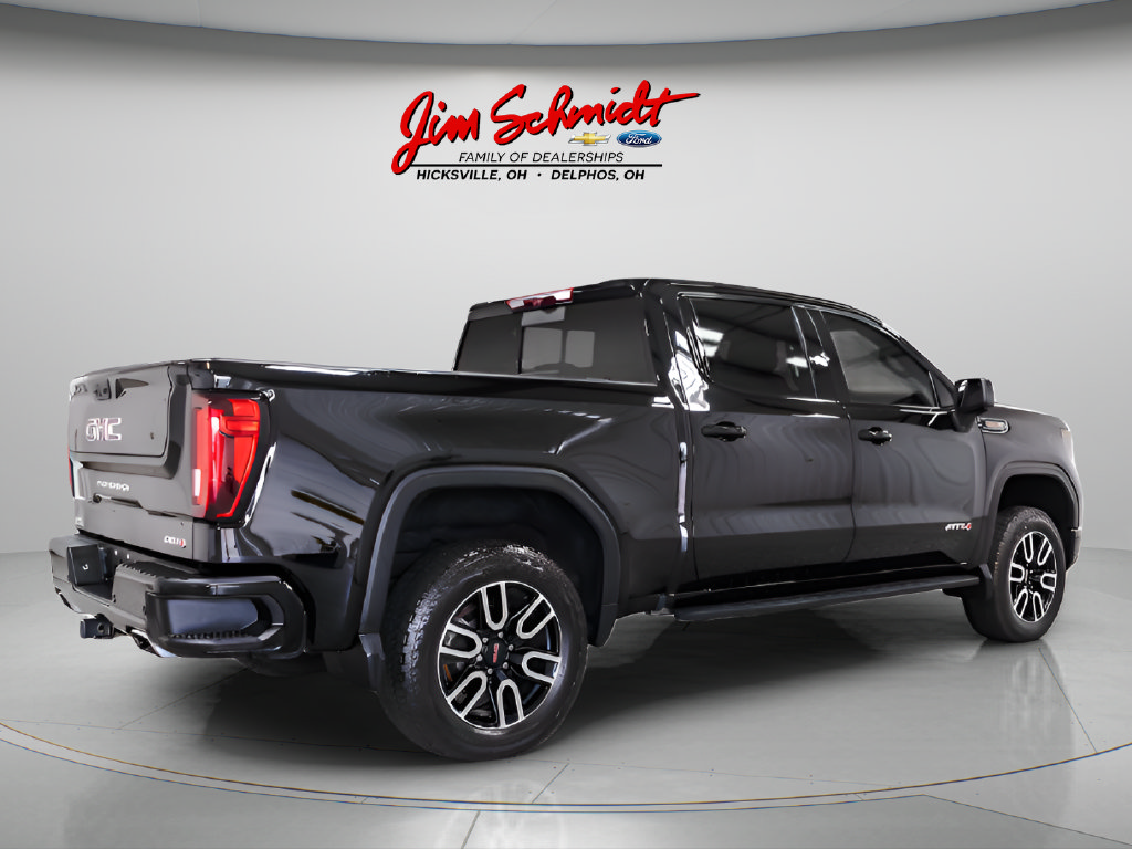 Used 2024 GMC Sierra 1500 AT4 w/ Technology Package AWD/4WD image 6