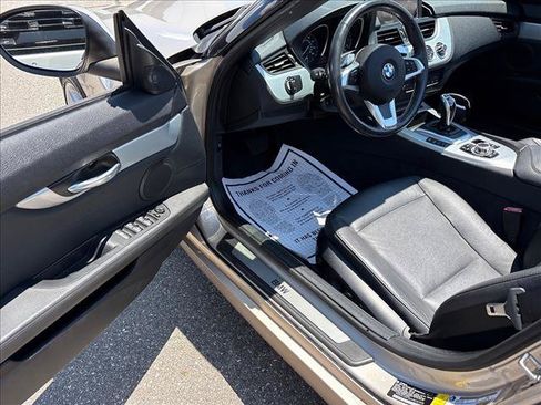 Used 2009 BMW Z4 sDrive35i RWD image 11