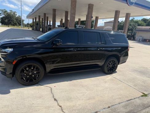 Used 2024 Chevrolet Suburban RST w/ Luxury Package AWD/4WD image 2
