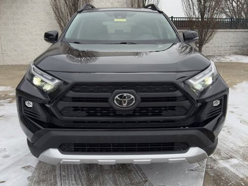 Used 2024 Toyota RAV4 Adventure image 8