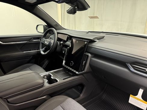 New 2026 GMC Acadia Elevation w/ LPO, Floor Liner Package image 16