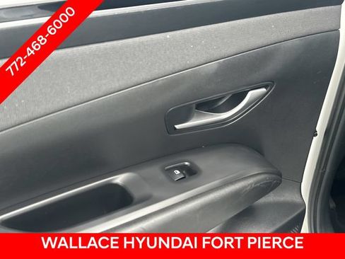 Used 2023 Hyundai Tucson SEL w/ Convenience Package AWD/4WD image 16