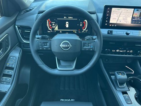New 2026 Nissan Rogue Platinum w/ Platinum Premium Package image 12