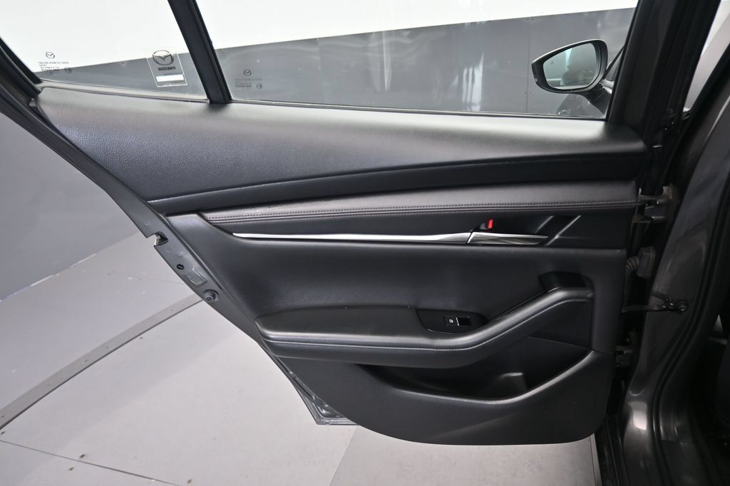 Used 2019 MAZDA MAZDA3 Sedan w/ Preferred Package FWD image 28