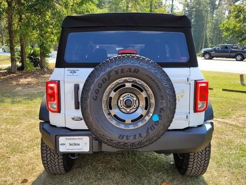 New 2025 Ford Bronco Base w/ Sasquatch Package image 9