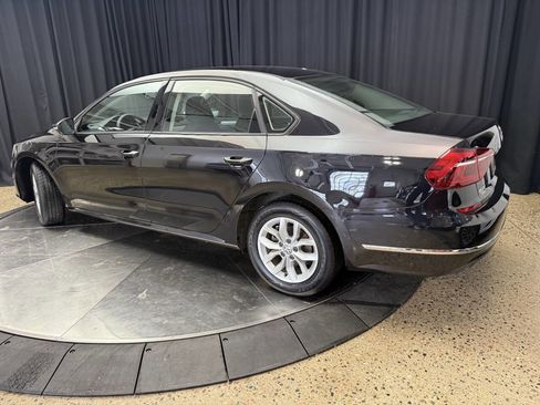 Used 2018 Volkswagen Passat 2.0T S w/ Driver Assistance Package image 4