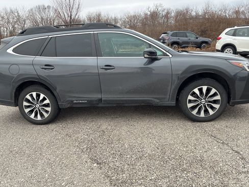 Used 2023 Subaru Outback Limited image 6