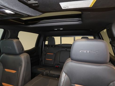 Used 2024 GMC Sierra 1500 AT4 w/ Technology Package AWD/4WD image 21