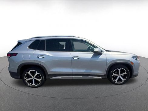 Used 2026 Volkswagen Tiguan SE FWD image 16