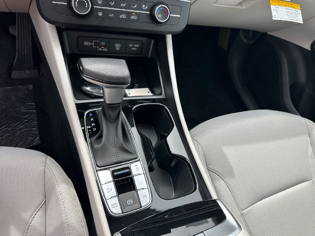 Certified 2026 Hyundai Tucson SE FWD image 32