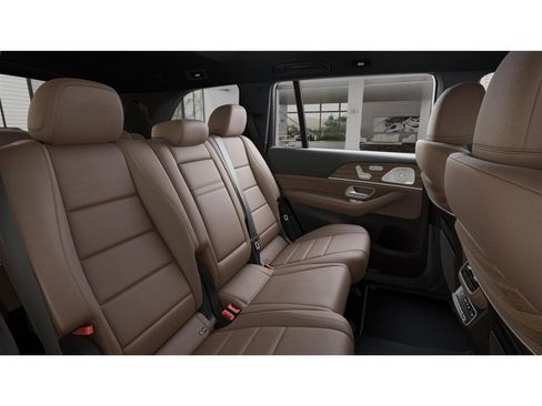 New 2026 Mercedes-Benz GLS 450 4MATIC image 5