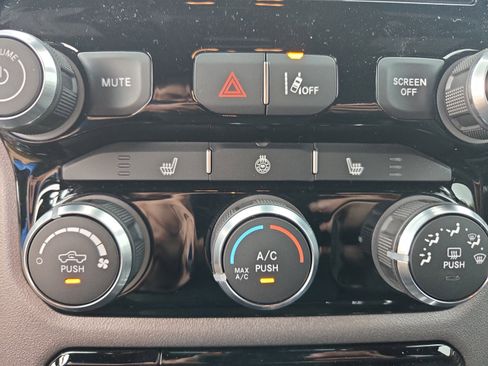 New 2026 RAM 1500 Big Horn AWD/4WD image 11