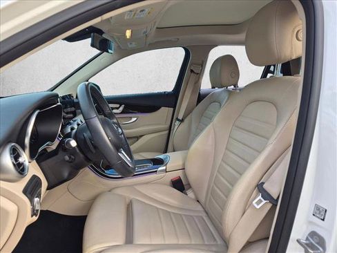 Used 2021 Mercedes-Benz GLC 300 image 14