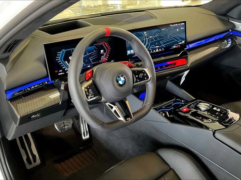 New 2026 BMW M5 w/ Carbon Package image 8