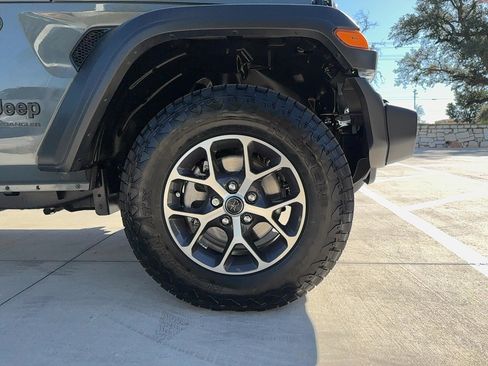 Used 2024 Jeep Wrangler Sport image 8