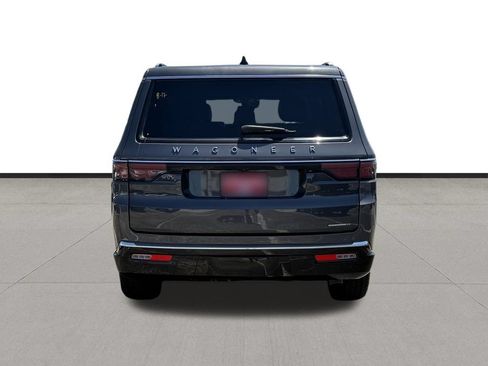 Used 2024 Jeep Wagoneer L Series II w/ Flexible Seating Group AWD/4WD image 6