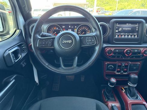 Used 2021 Jeep Wrangler Unlimited Sport AWD/4WD image 17