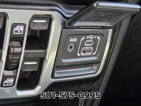 Used 2021 Jeep Gladiator Sport AWD/4WD image 26