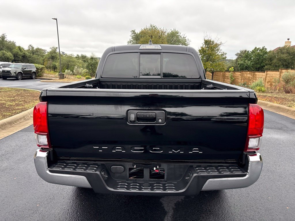 Used 2021 Toyota Tacoma SR5 w/ SR5 Appearance Package (SM) RWD image 4