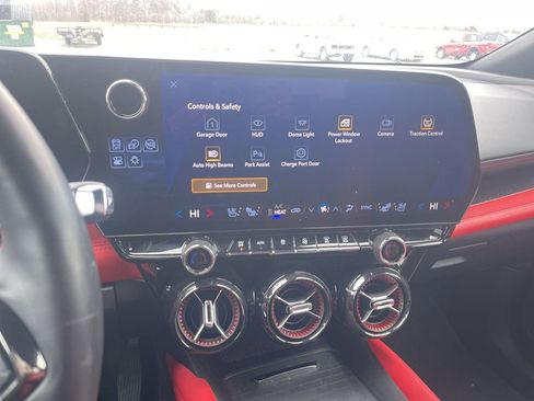 Used 2025 Chevrolet Blazer EV RS image 13