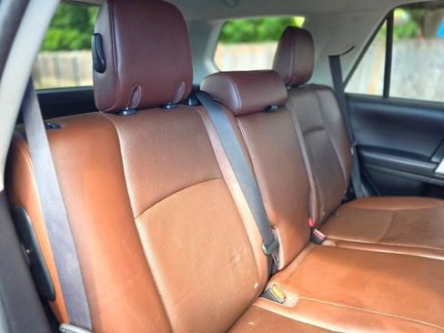 Used 2018 Toyota 4Runner Limited AWD/4WD image 46