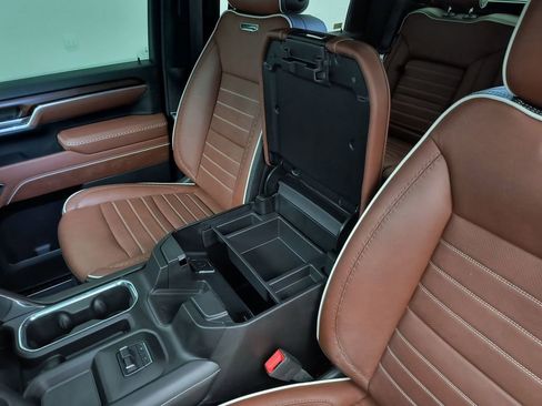 Used 2025 GMC Sierra 2500 Denali Ultimate AWD/4WD image 29