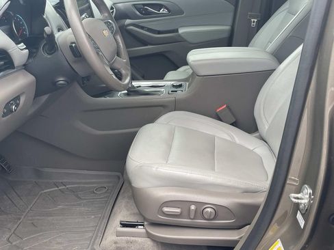 Used 2020 Chevrolet Traverse Premier w/ LPO, Floor Liner Package FWD image 19