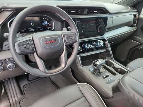 Used 2025 GMC Sierra 1500 AT4X image 10