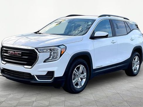 Used 2022 GMC Terrain SLE w/ Driver Convenience Package FWD image 3
