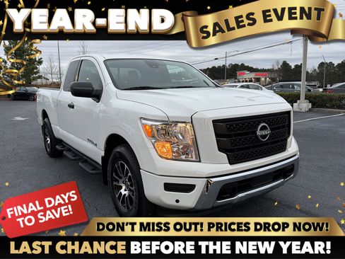 Used 2024 Nissan Titan SV w/ Accessory Utility Package image 1
