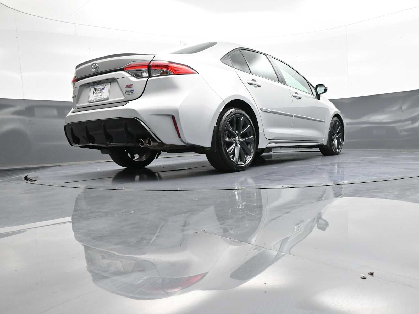 Certified 2024 Toyota Corolla SE FWD image 28