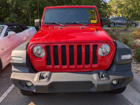 Used 2018 Jeep Wrangler Unlimited Sport S AWD/4WD image 6